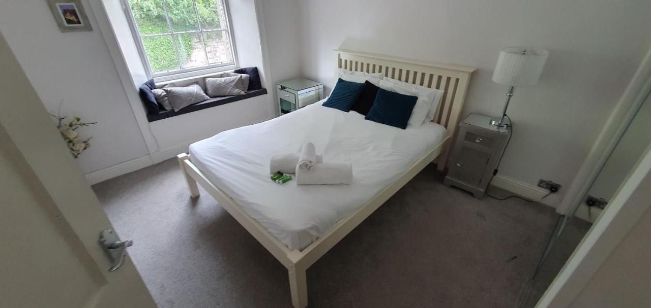 Joivy Unique Old Town Stay Under Edinburgh Castle 外观 照片