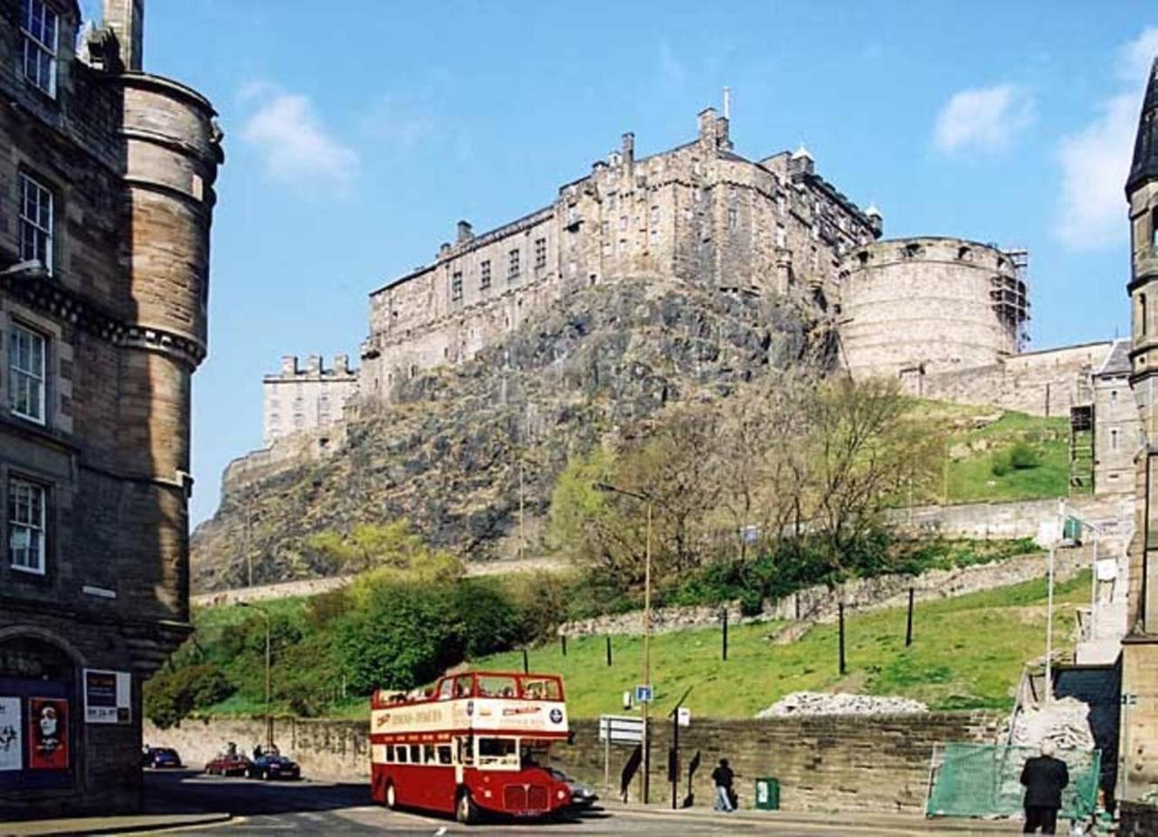 Joivy Unique Old Town Stay Under Edinburgh Castle 外观 照片